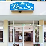 Blue Sky - & Parking Złote Piaski
