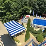 Hotel Blue Sky - & Parking Złote Piaski