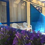 Blue Sky - & Parking 3*