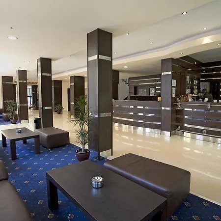 Blue Sky - & Parking 3*