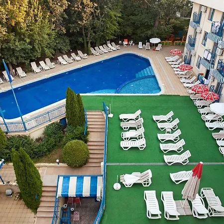 Blue Sky - & Parking מלון 3*