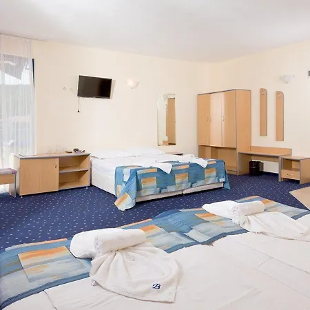 Blue Sky - & Parking גולדן סנדס