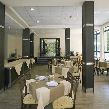 Blue Sky - & Parking גולדן סנדס