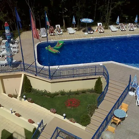 Blue Sky - & Parking גולדן סנדס