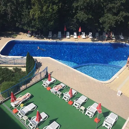 מלון Blue Sky - & Parking