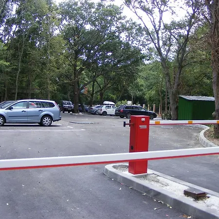 מלון Blue Sky - & Parking גולדן סנדס