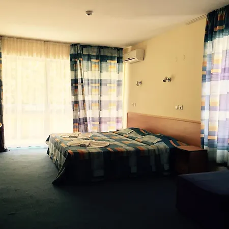 Blue Sky - & Parking 3* גולדן סנדס