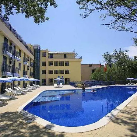 Blue Sky - & Parking מלון גולדן סנדס